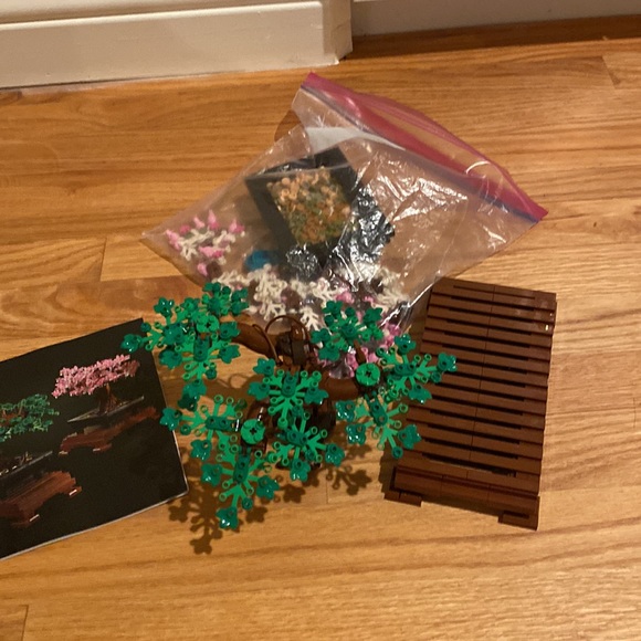 Lego - Picture 3 of 3